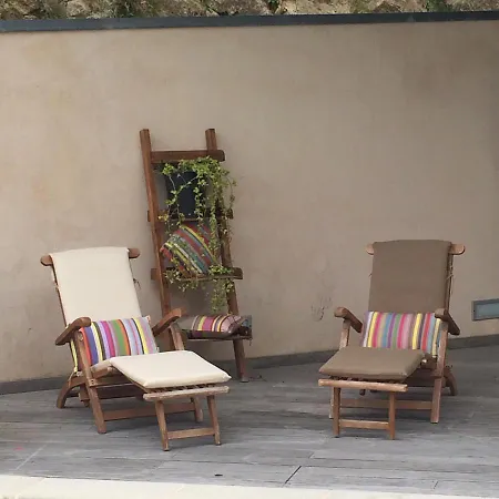 La Palisse Bed & Breakfast *